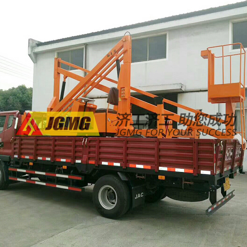 高空作業車